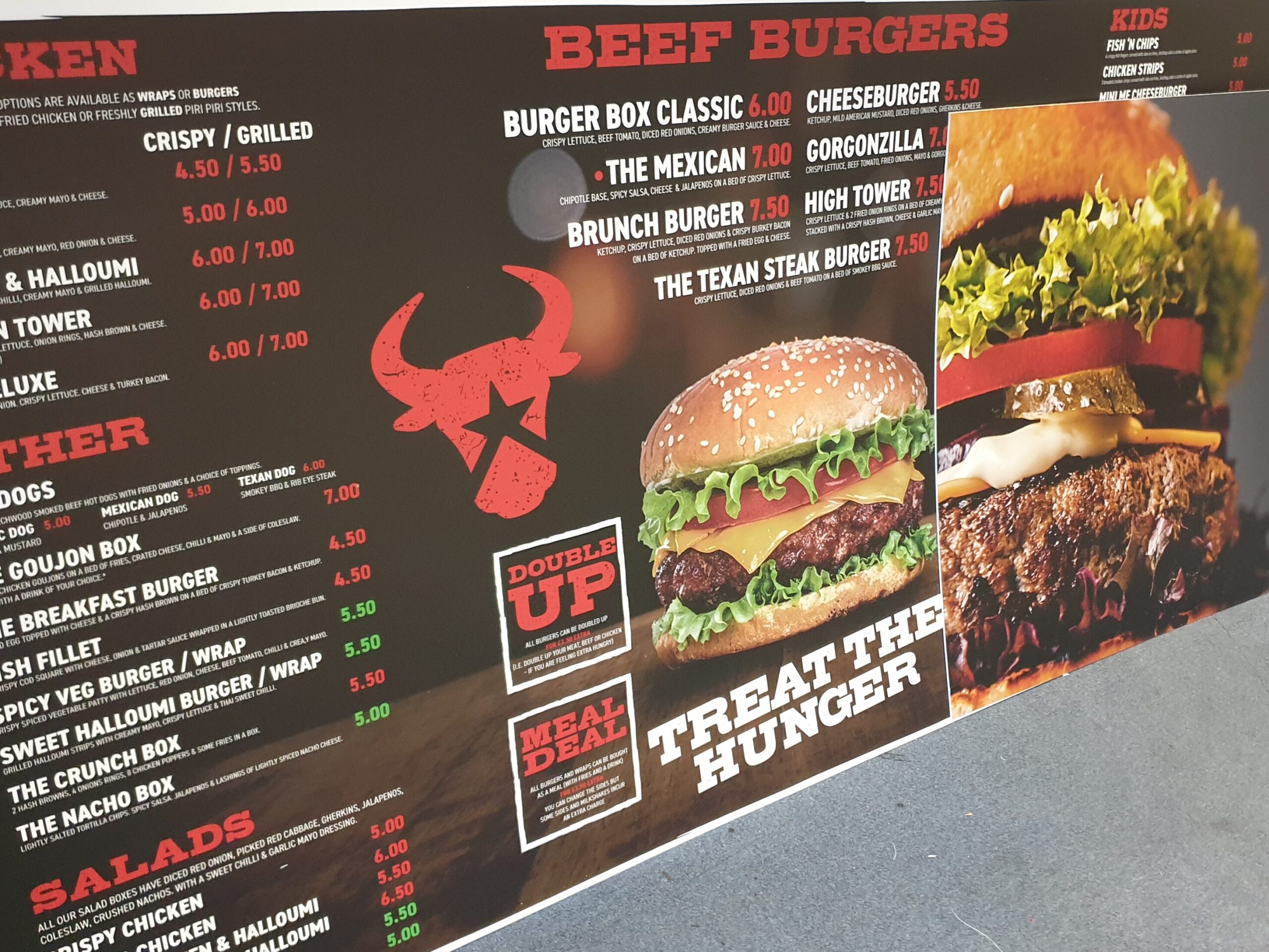High-quality printed posters and rigid boards for advertising and point-of-sale displays