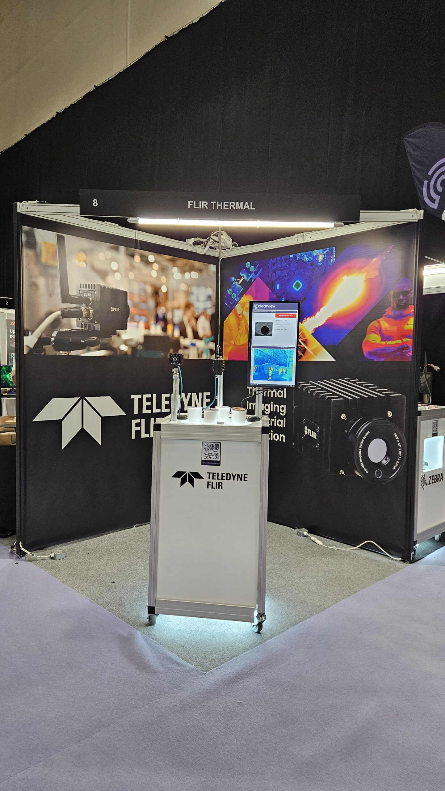 Roller banners and exhibition display stands for events, trade shows and exhibitions