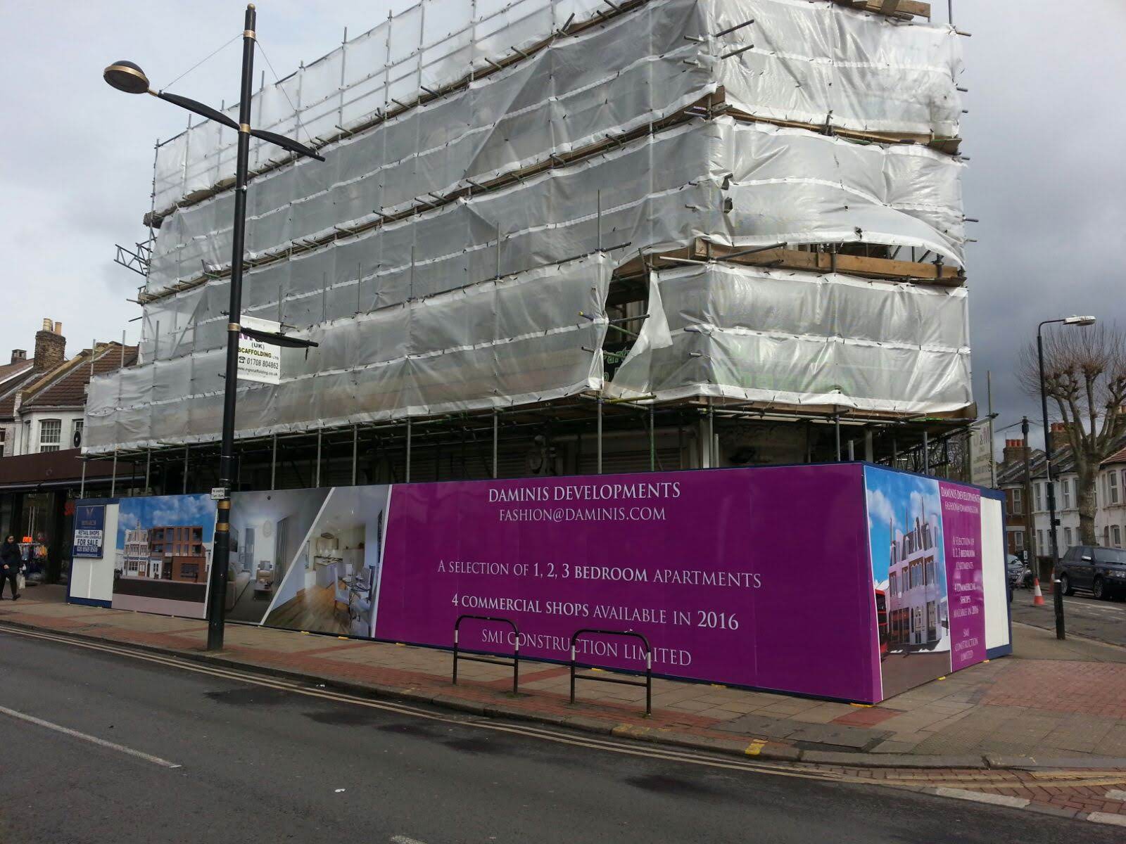 Large-format printed hoarding and site signage for construction and development projects