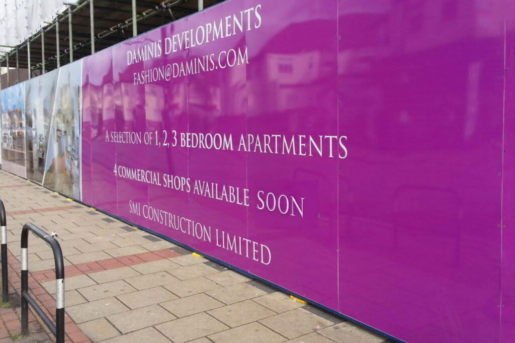 Hoarding panel job for construction site